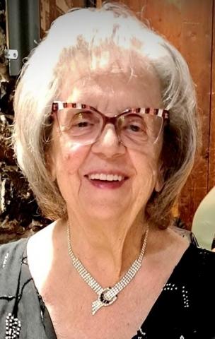 Claudette Paré