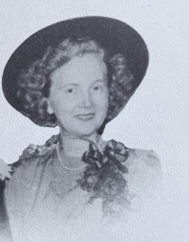 Jeannine Doré