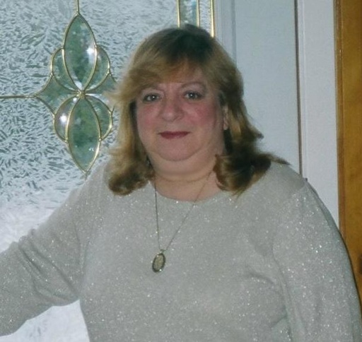 Claire SANTEUSiANO