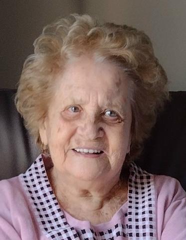 Marielle Ménard (Dinelle)