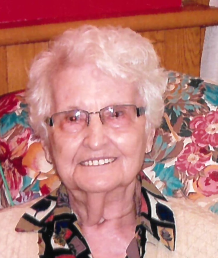 Vivianne Hammond (née Nadeau)