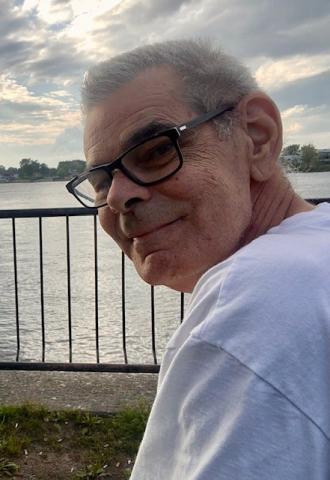 André Larivière